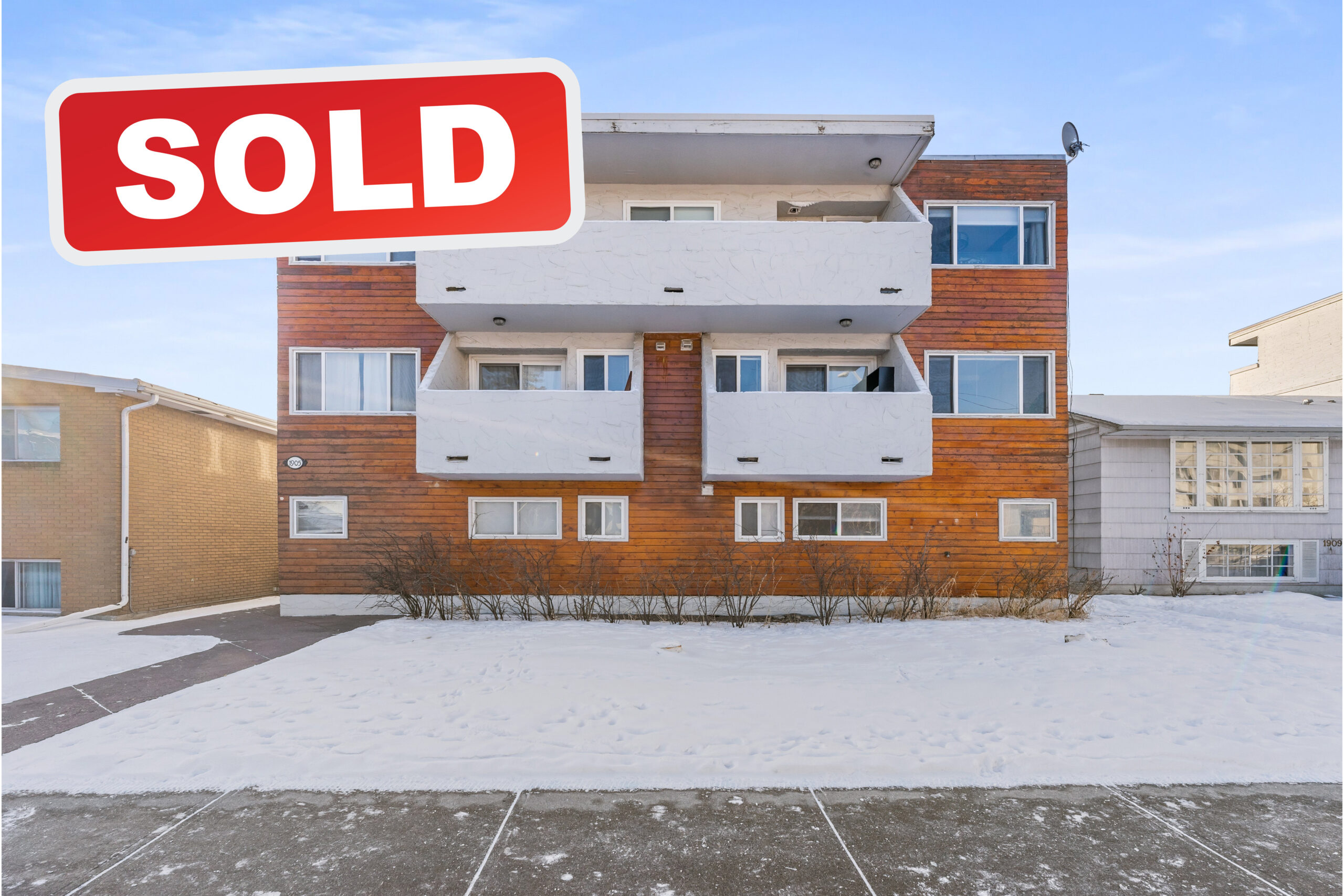 Sold condo at 1905 11 Ave SW Calgary – exterior front view of the building